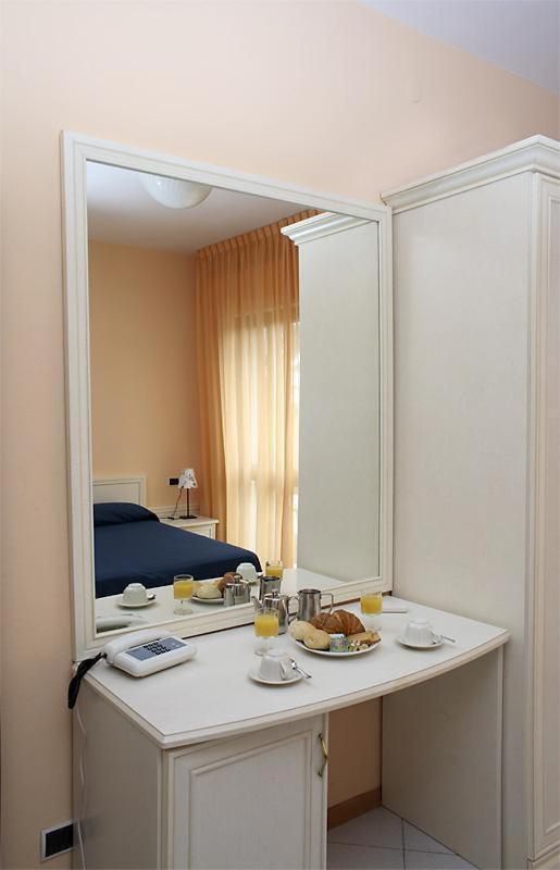 Hotel Elizabeth Marina di Pietrasanta Dış mekan fotoğraf