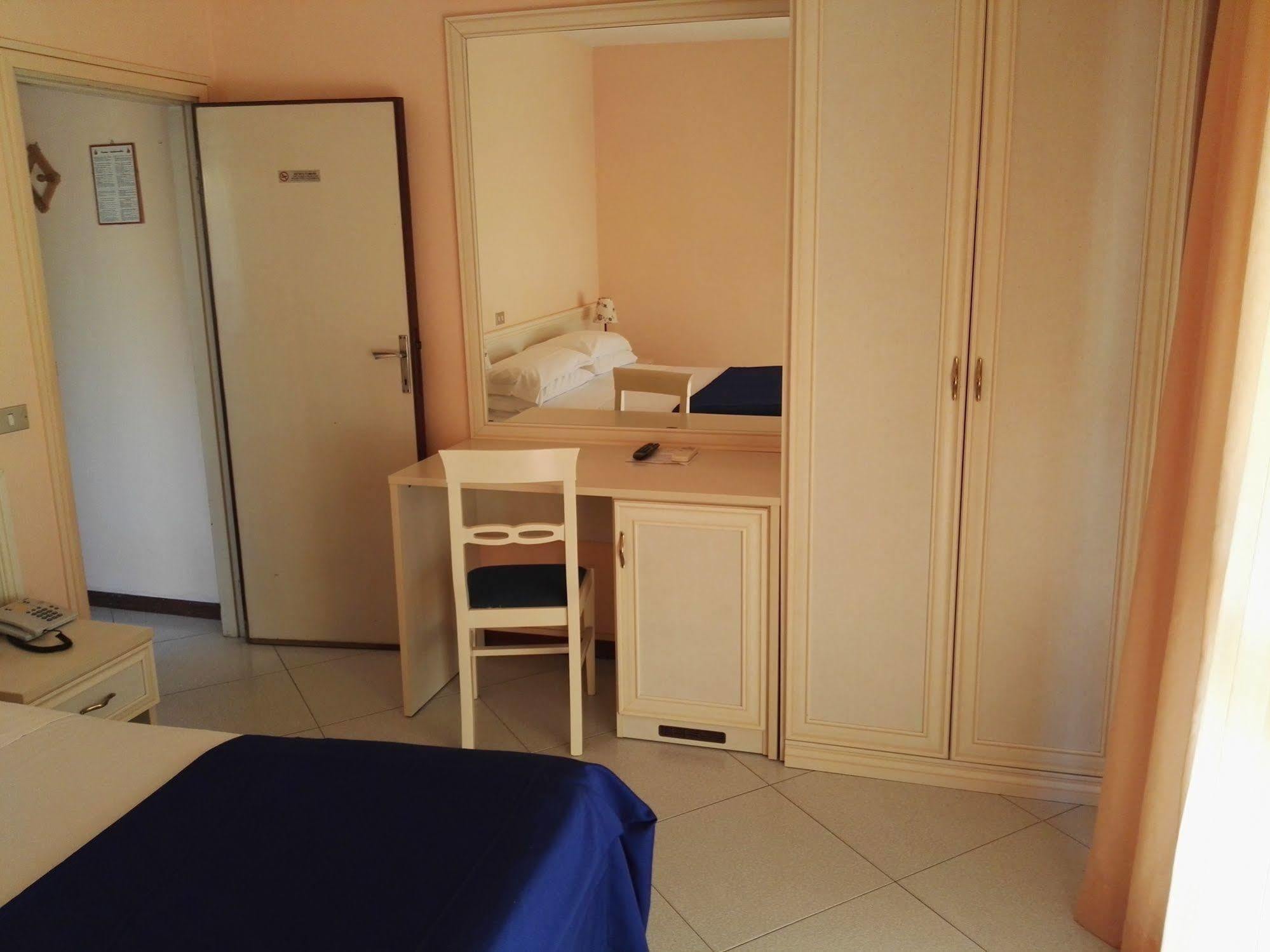 Hotel Elizabeth Marina di Pietrasanta Dış mekan fotoğraf