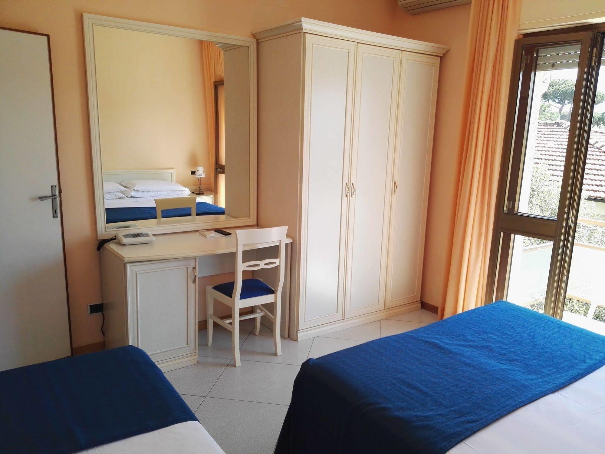 Hotel Elizabeth Marina di Pietrasanta Dış mekan fotoğraf