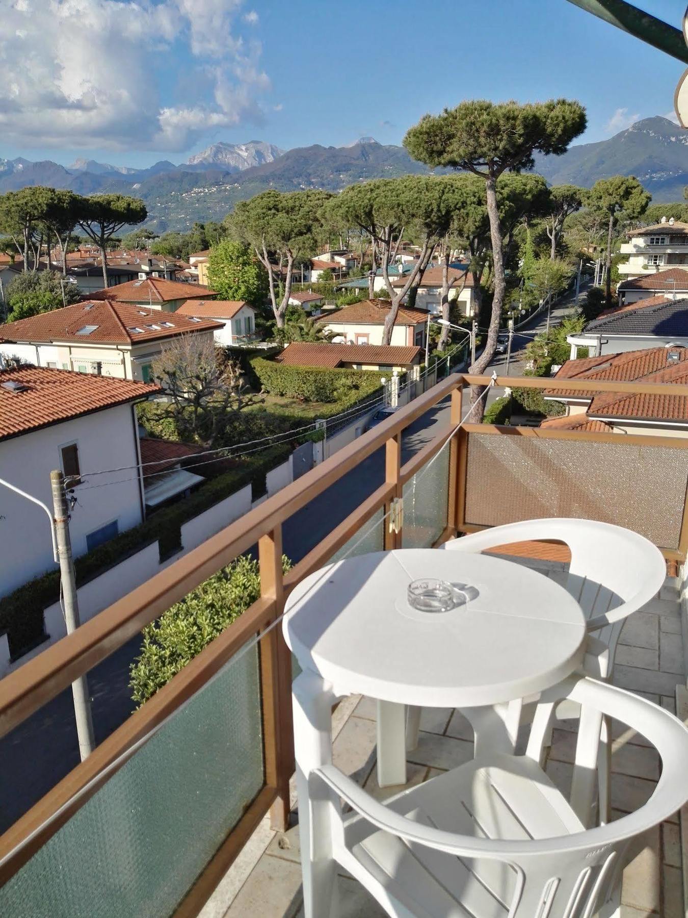 Hotel Elizabeth Marina di Pietrasanta Dış mekan fotoğraf