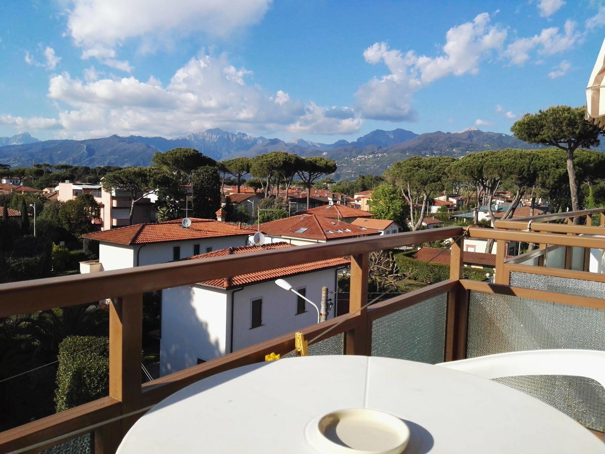 Hotel Elizabeth Marina di Pietrasanta Dış mekan fotoğraf